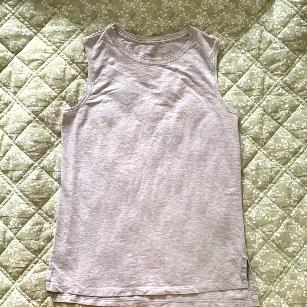 EUC Lululemon Love Tank Sz 4